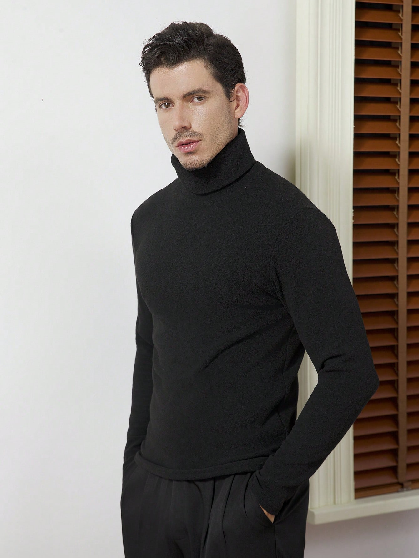 Men's Black High-Neck Long Sle - Base Layer Top のレビューと価格
